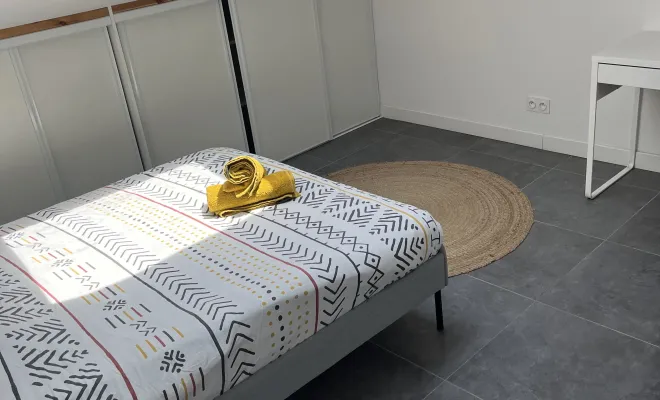 Service ménage entre deux locations saisonnières à bord Pessac, Bordeaux, La Tey Conciergerie